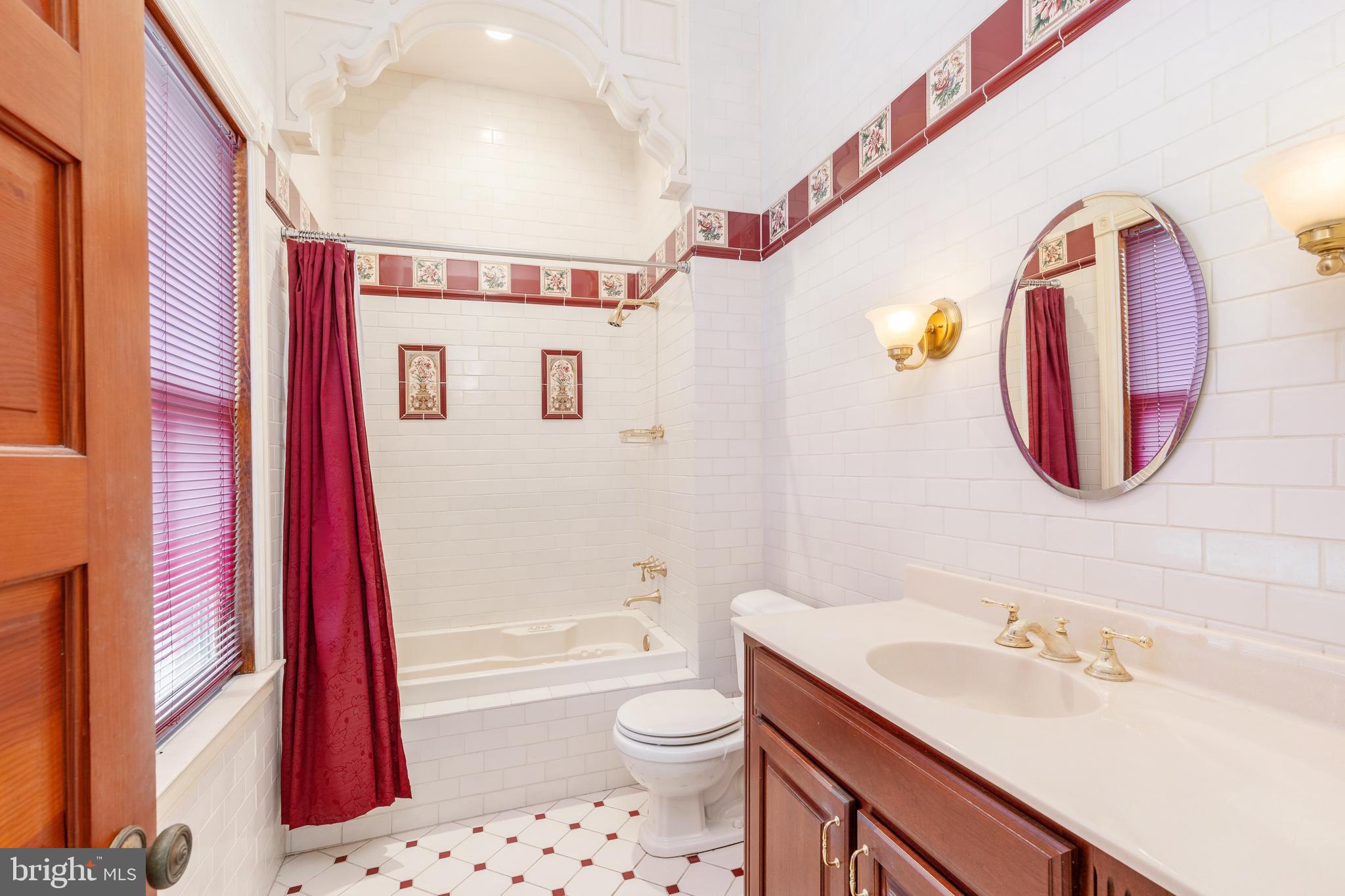 FOX CHASE - Residential