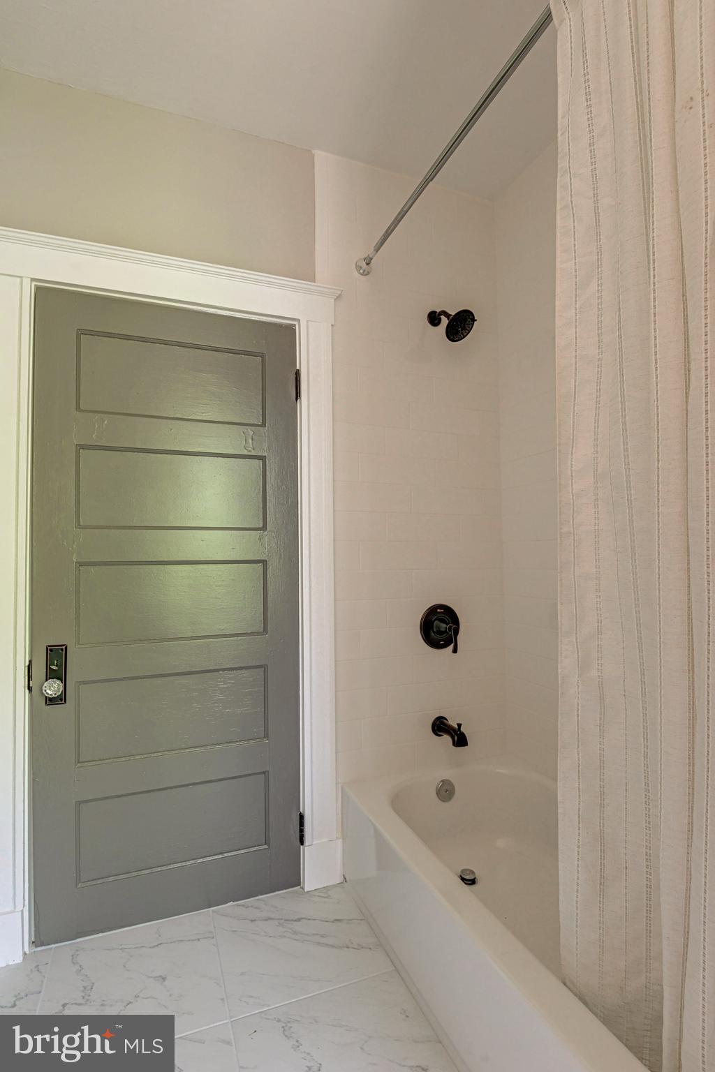 MOUNT WASHINGTON - Residential