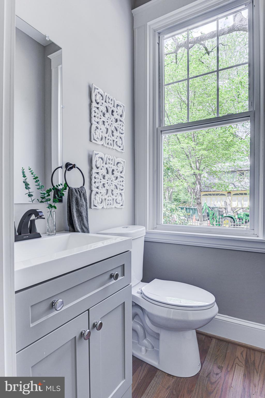 MOUNT WASHINGTON - Residential