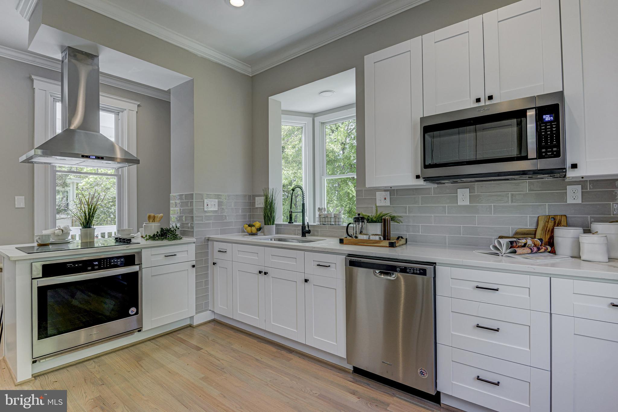 MOUNT WASHINGTON - Residential