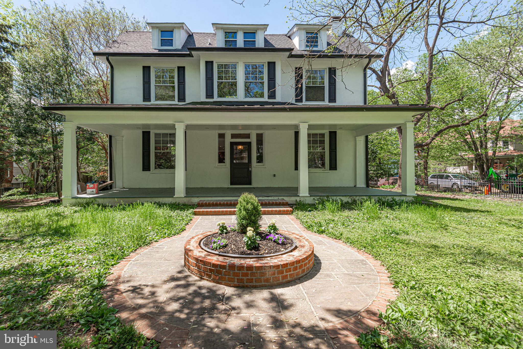 MOUNT WASHINGTON - Residential