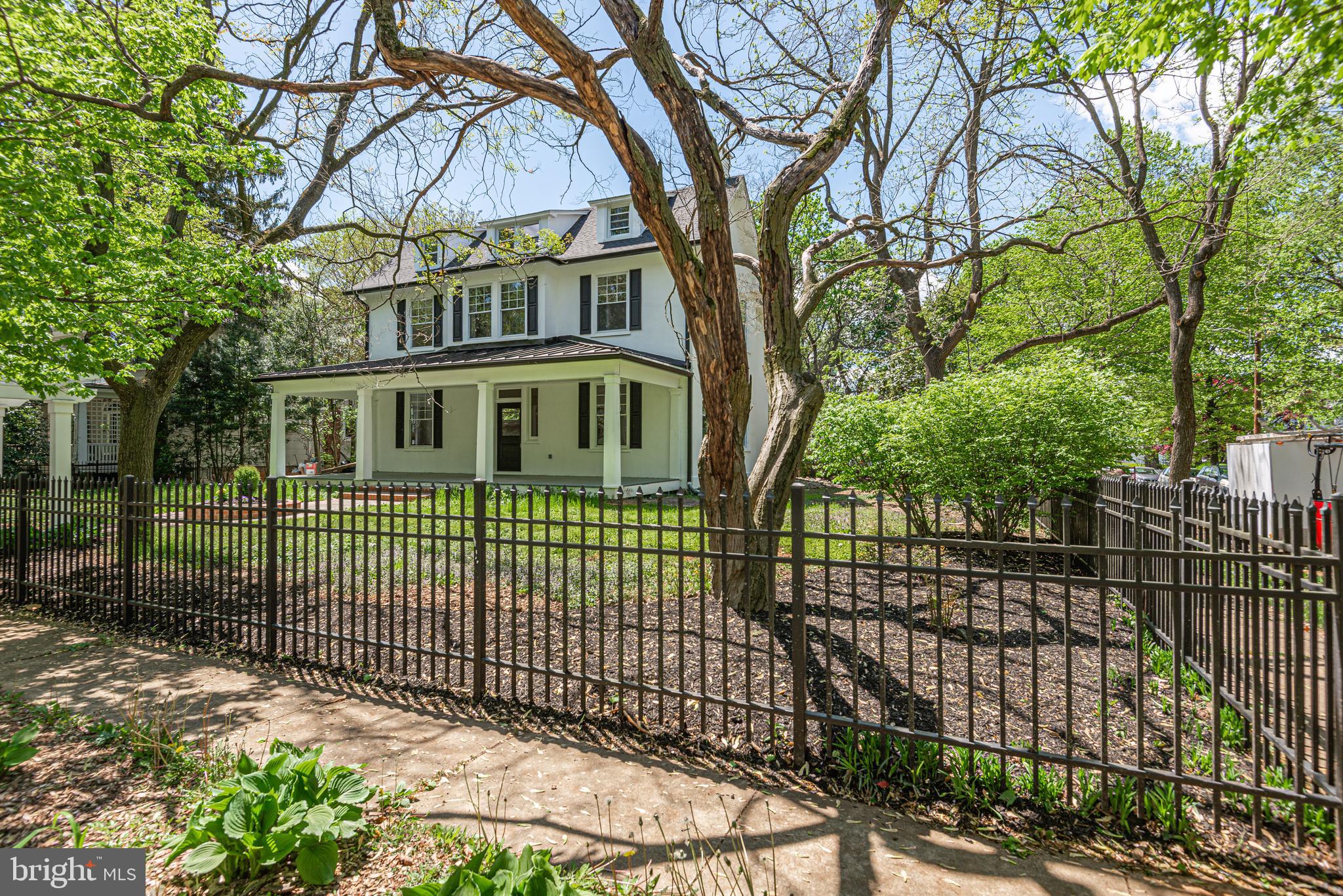 MOUNT WASHINGTON - Residential