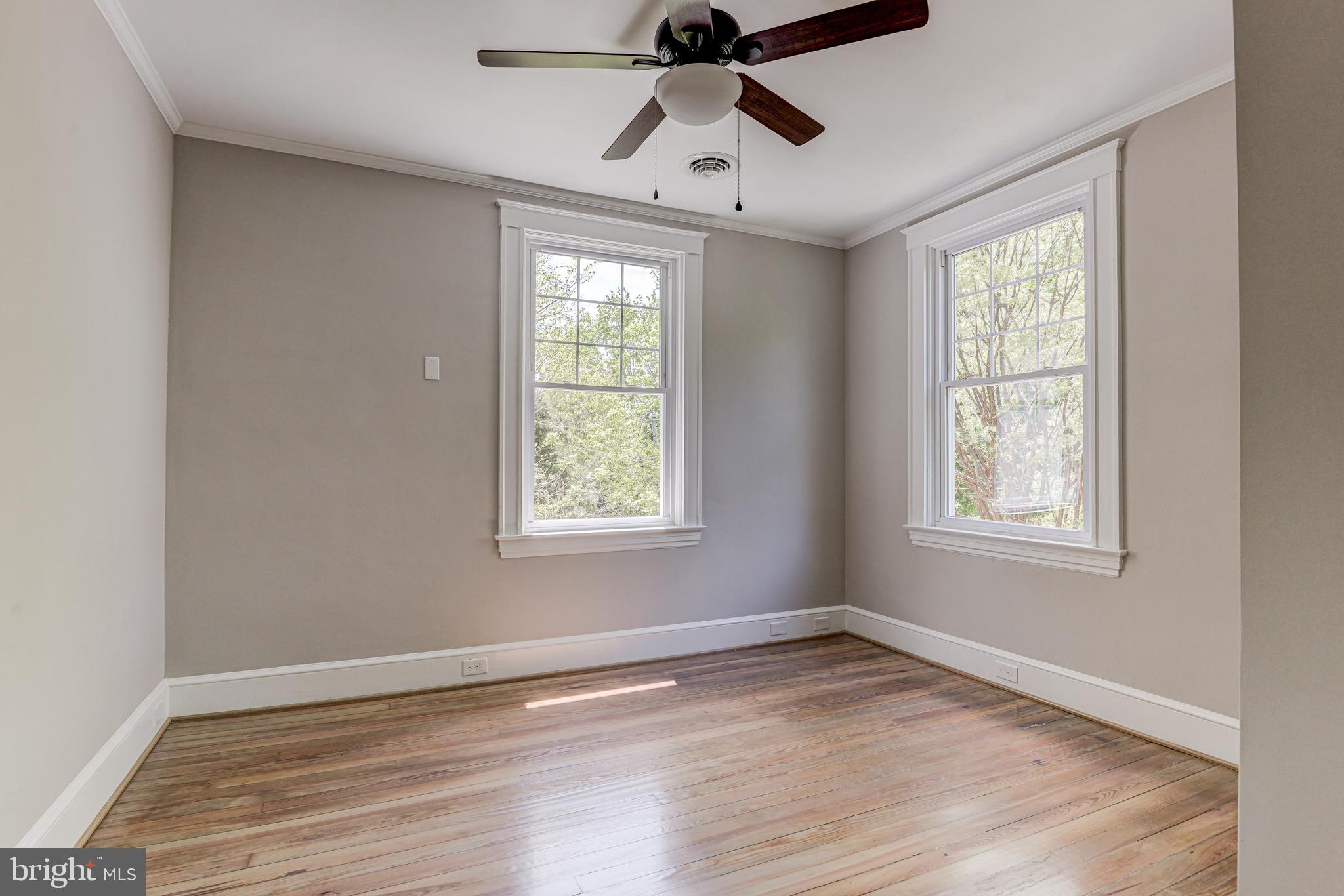 MOUNT WASHINGTON - Residential