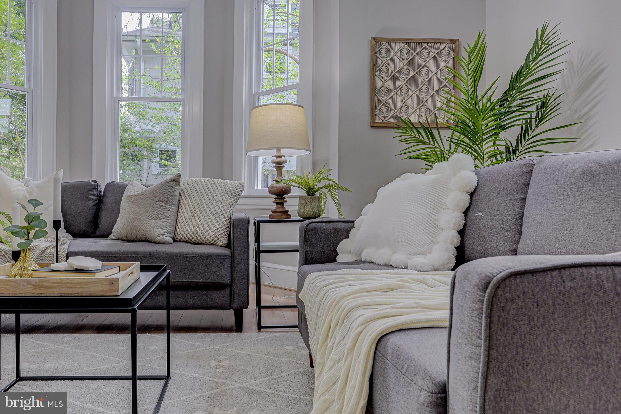 MOUNT WASHINGTON - Residential