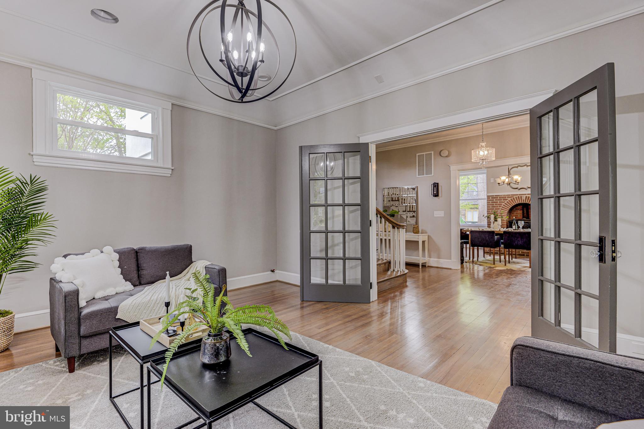 MOUNT WASHINGTON - Residential