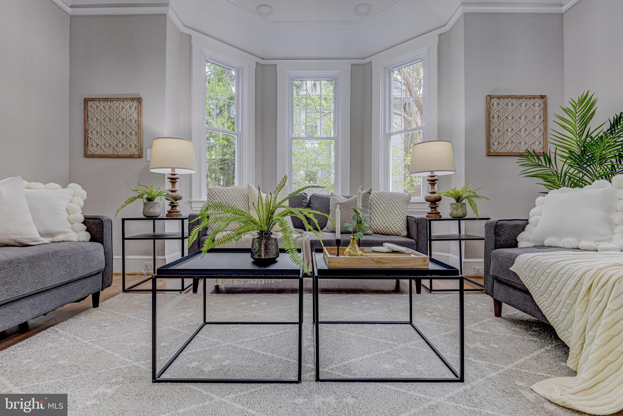 MOUNT WASHINGTON - Residential