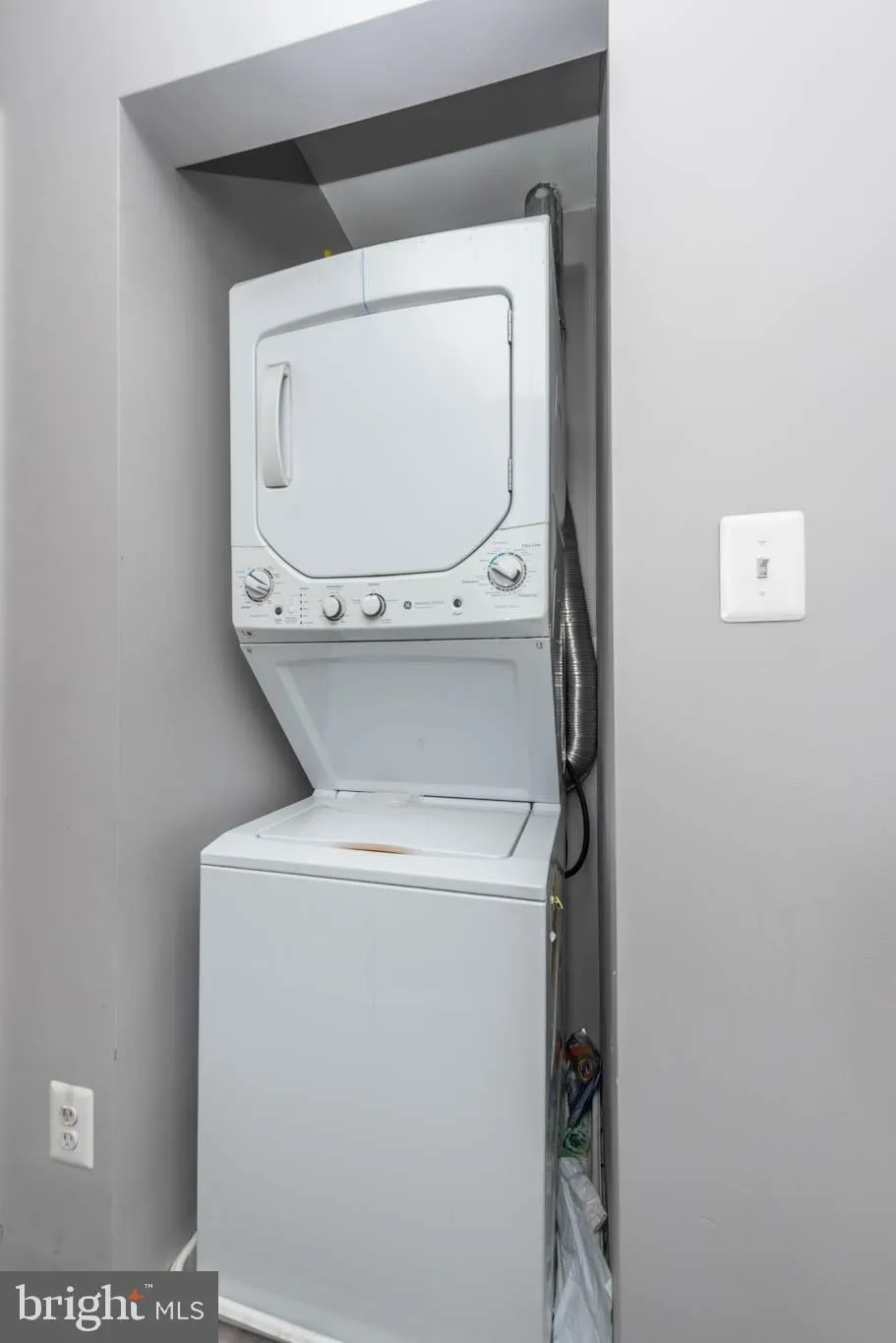 Baltimore, Maryland 21223, United States, 2 Bedrooms Bedrooms, ,1 BathroomBathrooms,Residential,Active,6681