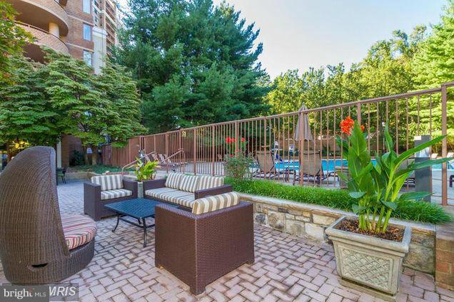 GROSVENOR PARK - Residential Lease