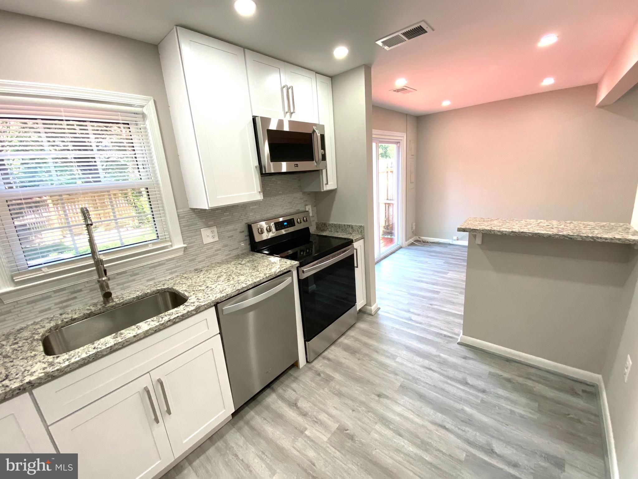 LAKE RIDGE - ANTIETAM - Residential Lease