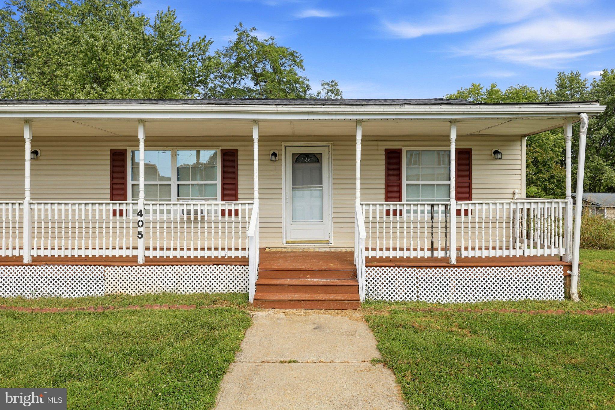405 E 10TH