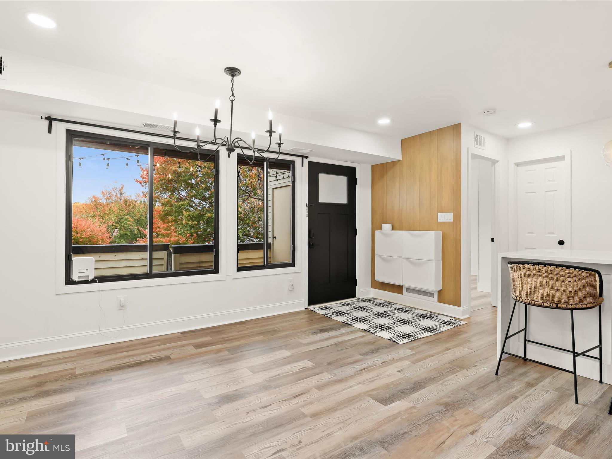 CHRISTOPHER COURT - Residential