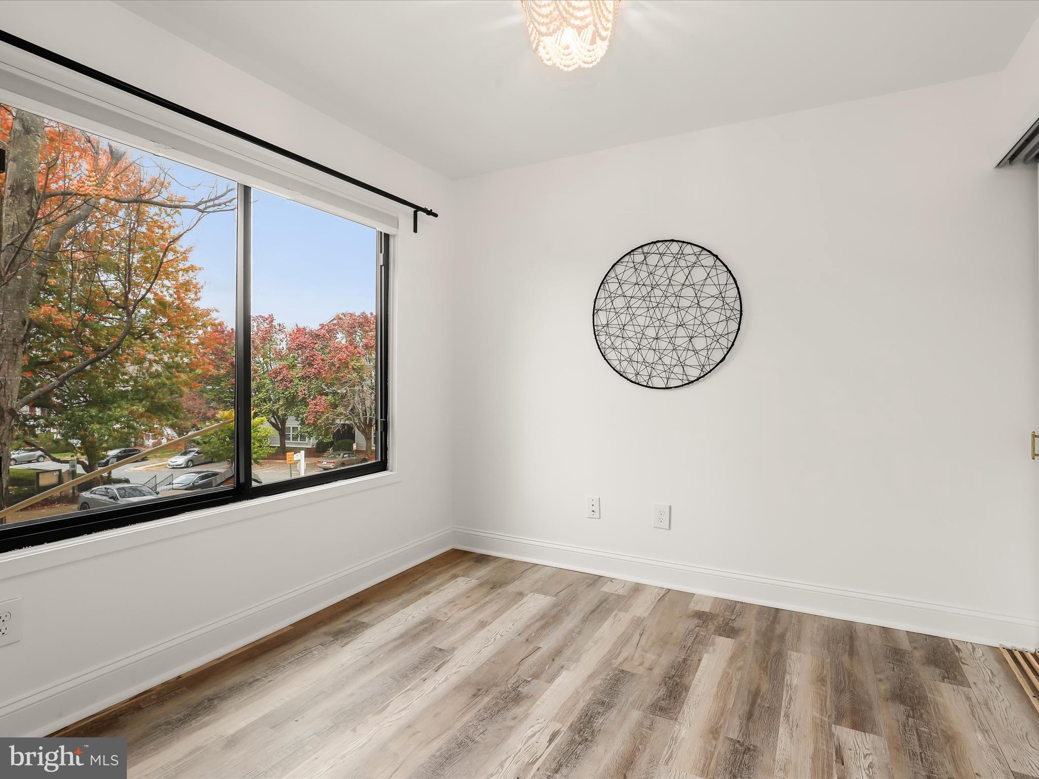 CHRISTOPHER COURT - Residential