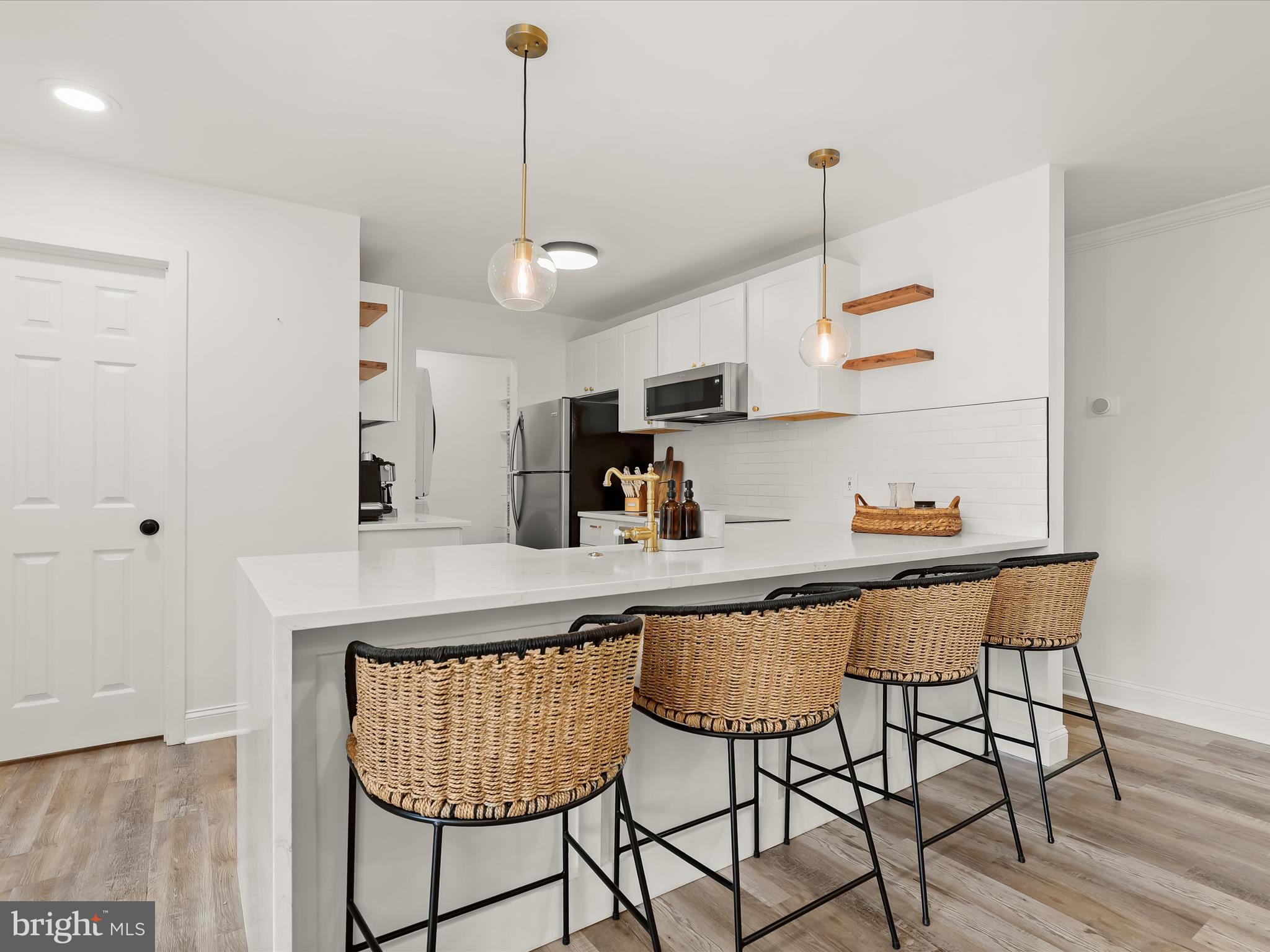 CHRISTOPHER COURT - Residential