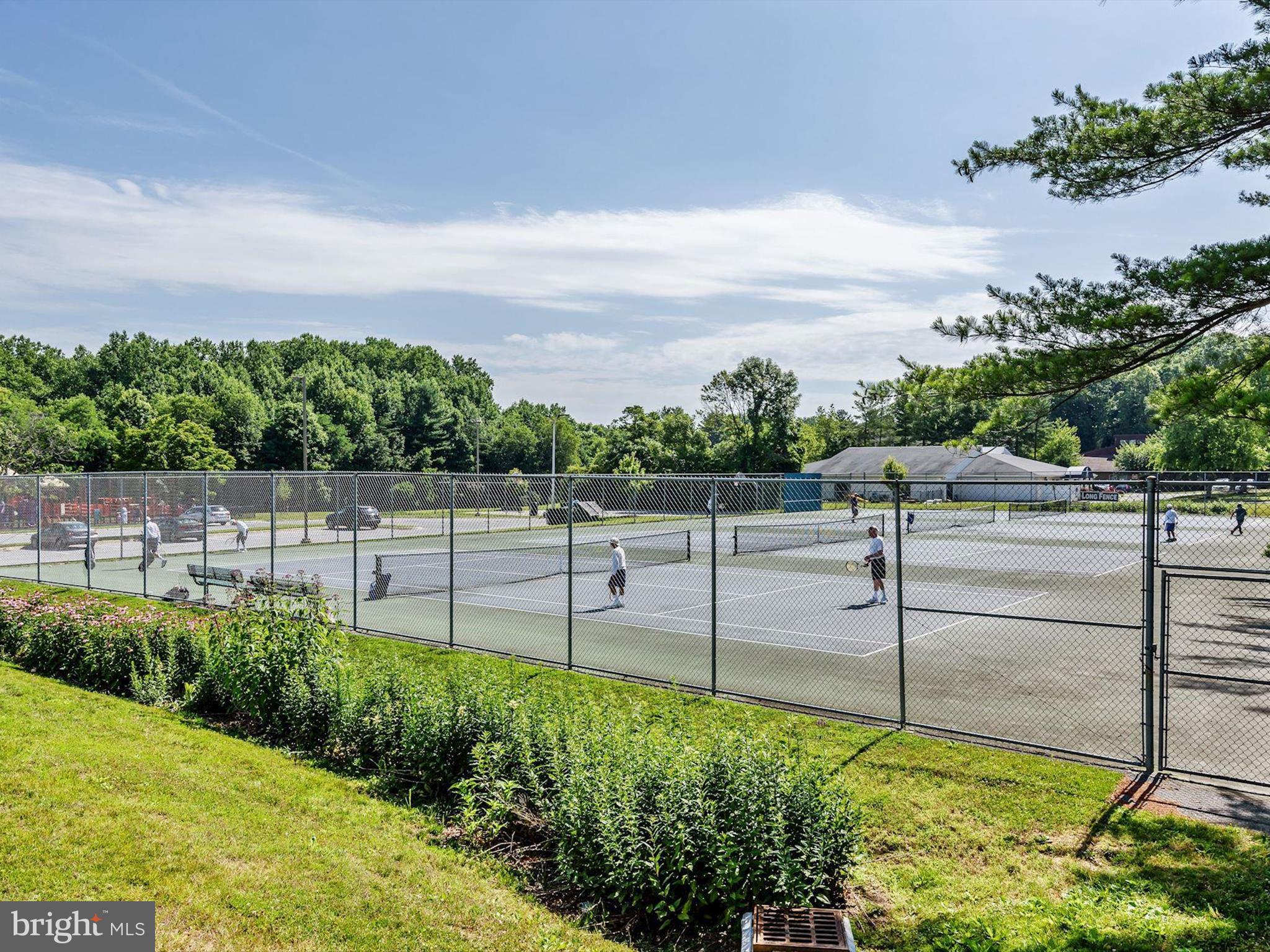 CHRISTOPHER COURT - Residential