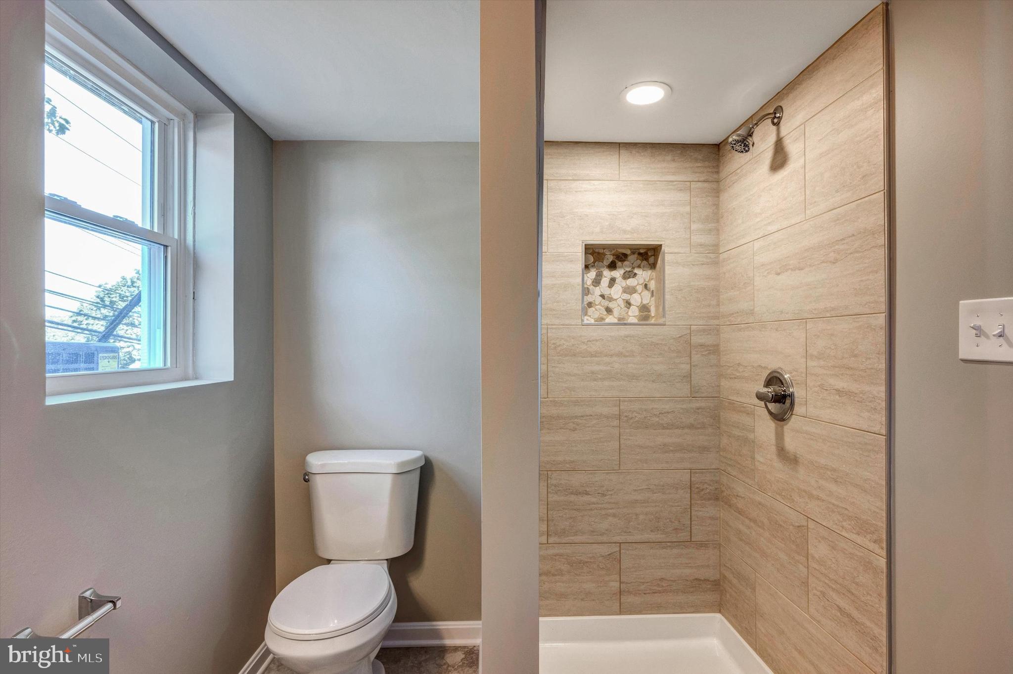 EAST SIDE - Residential