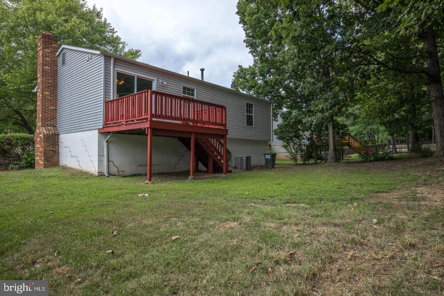 5592 SHANNON COURT