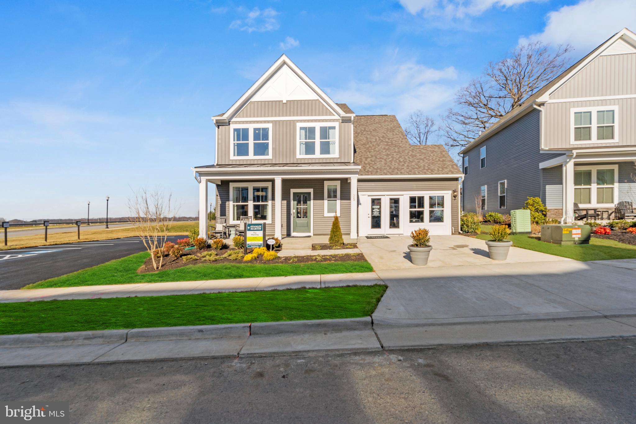 PRESIDENTS POINTE - Residential