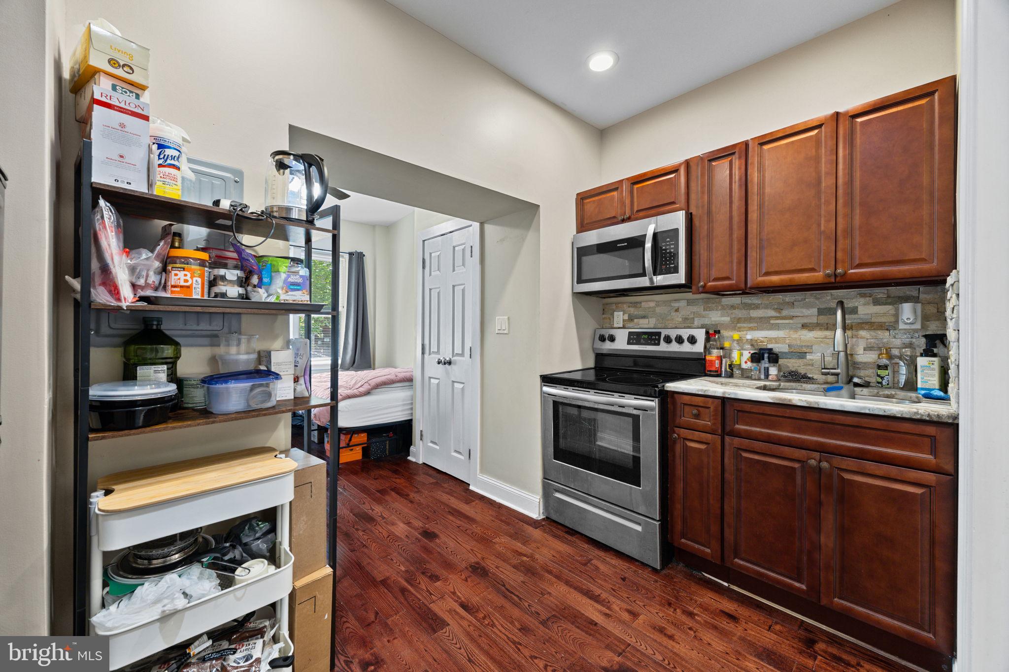 4633 WALNUT STREET UNIT B