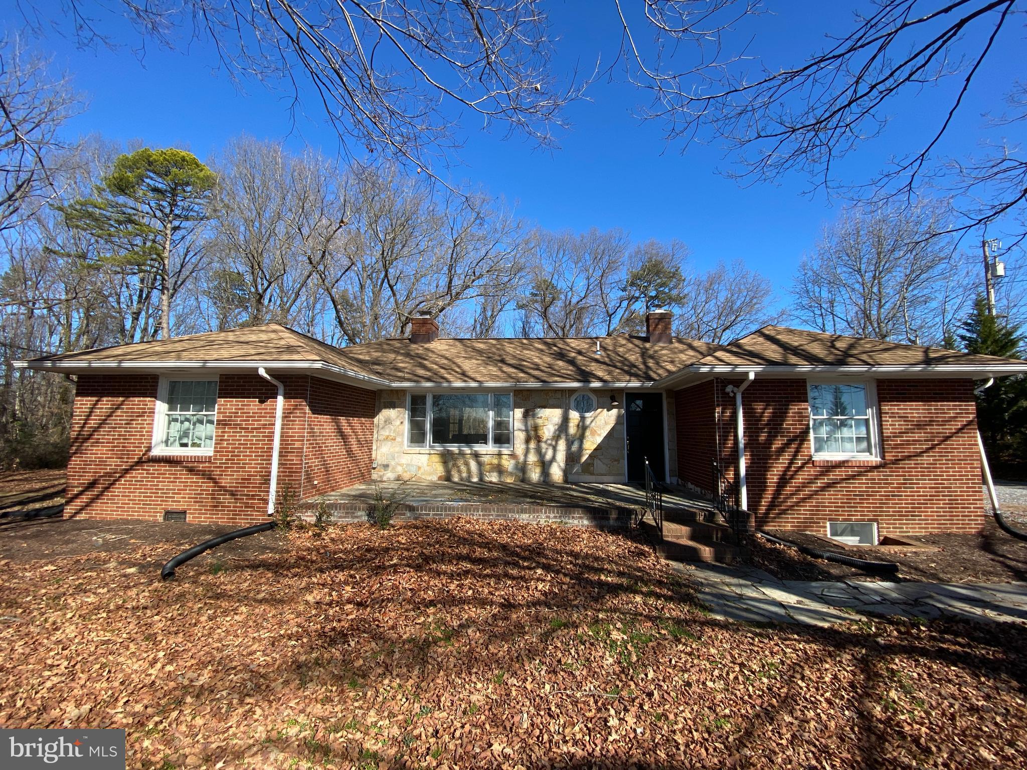 CHATHAM HEIGHTS - Residential Lease