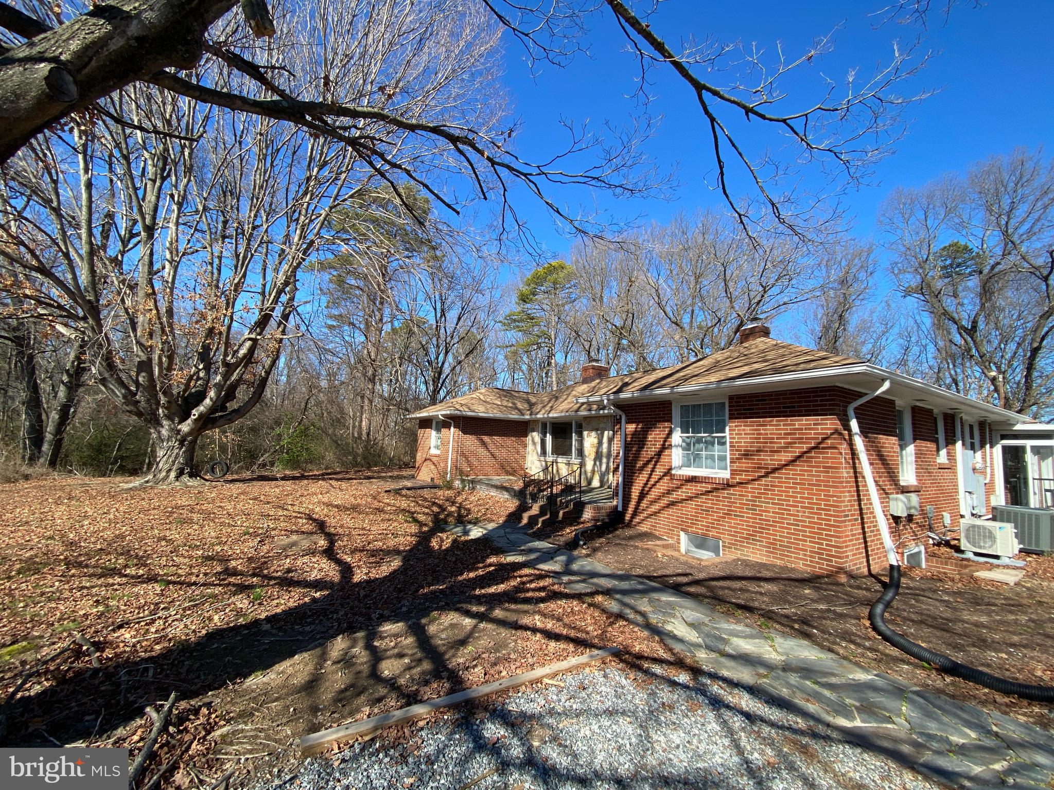 CHATHAM HEIGHTS - Residential Lease