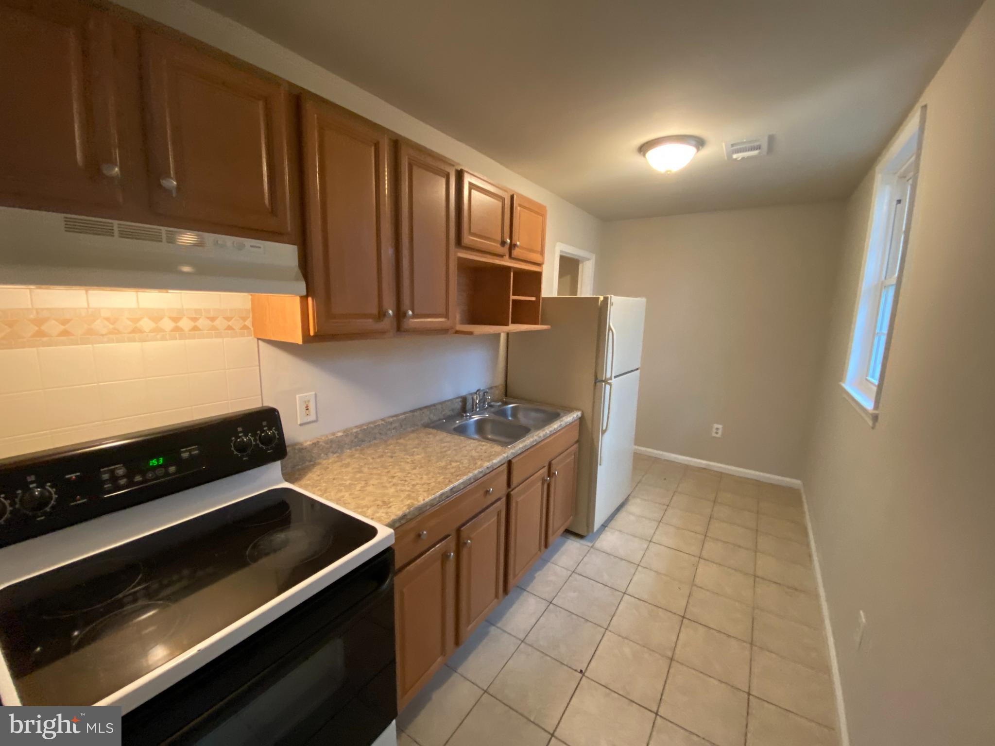 CHATHAM HEIGHTS - Residential Lease