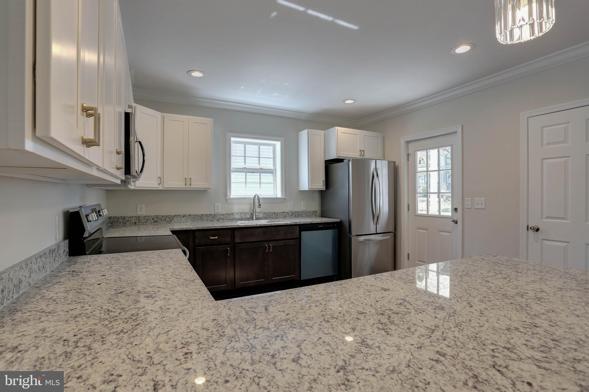 BALTIMORE HIGHLANDS - Residential