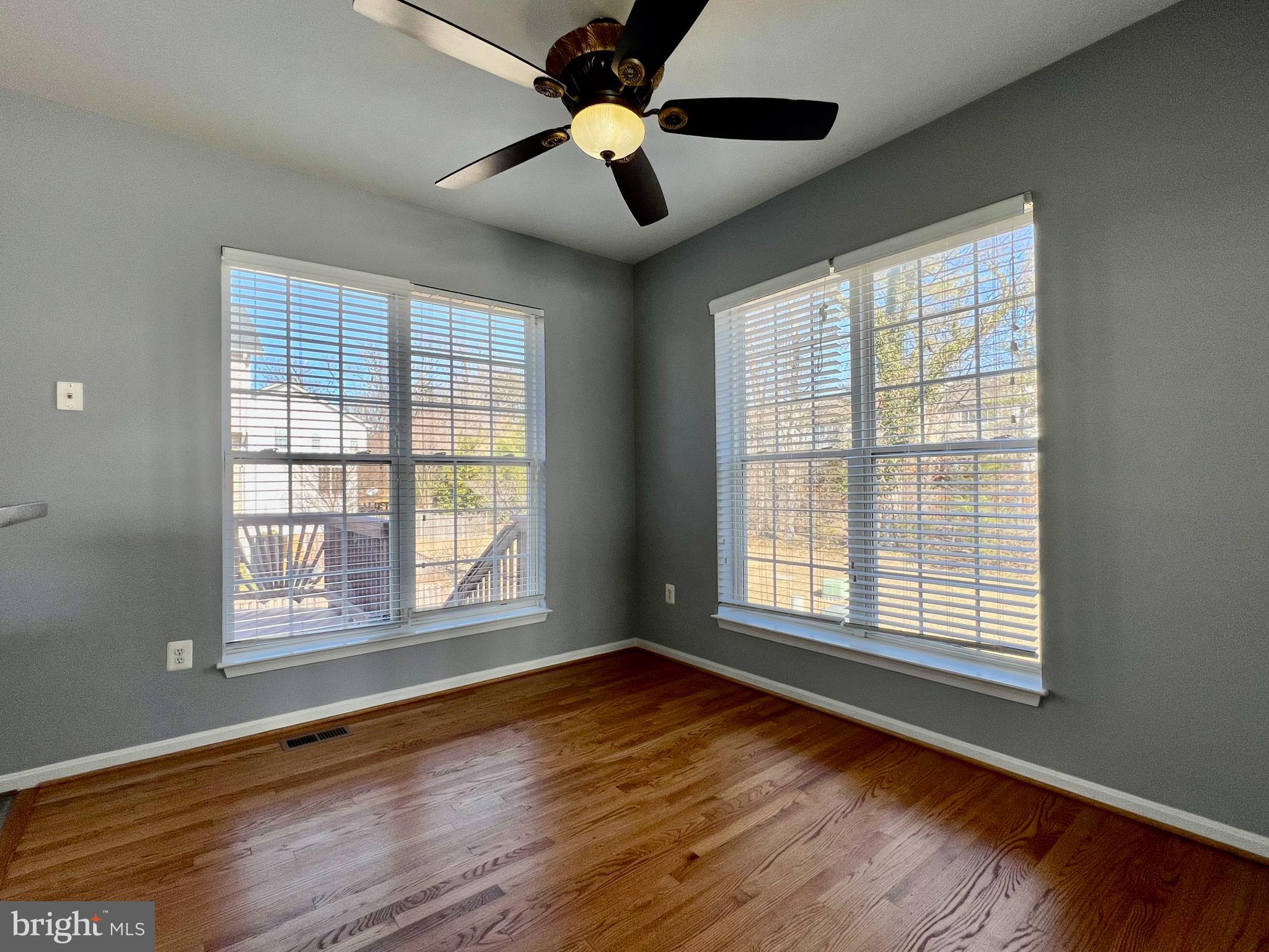 COMPTON VILLAGE - Residential