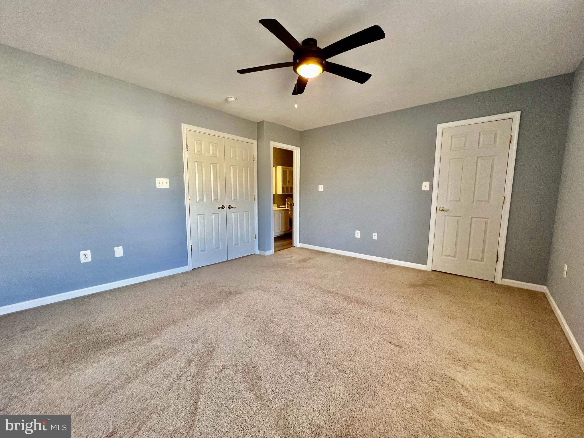 COMPTON VILLAGE - Residential