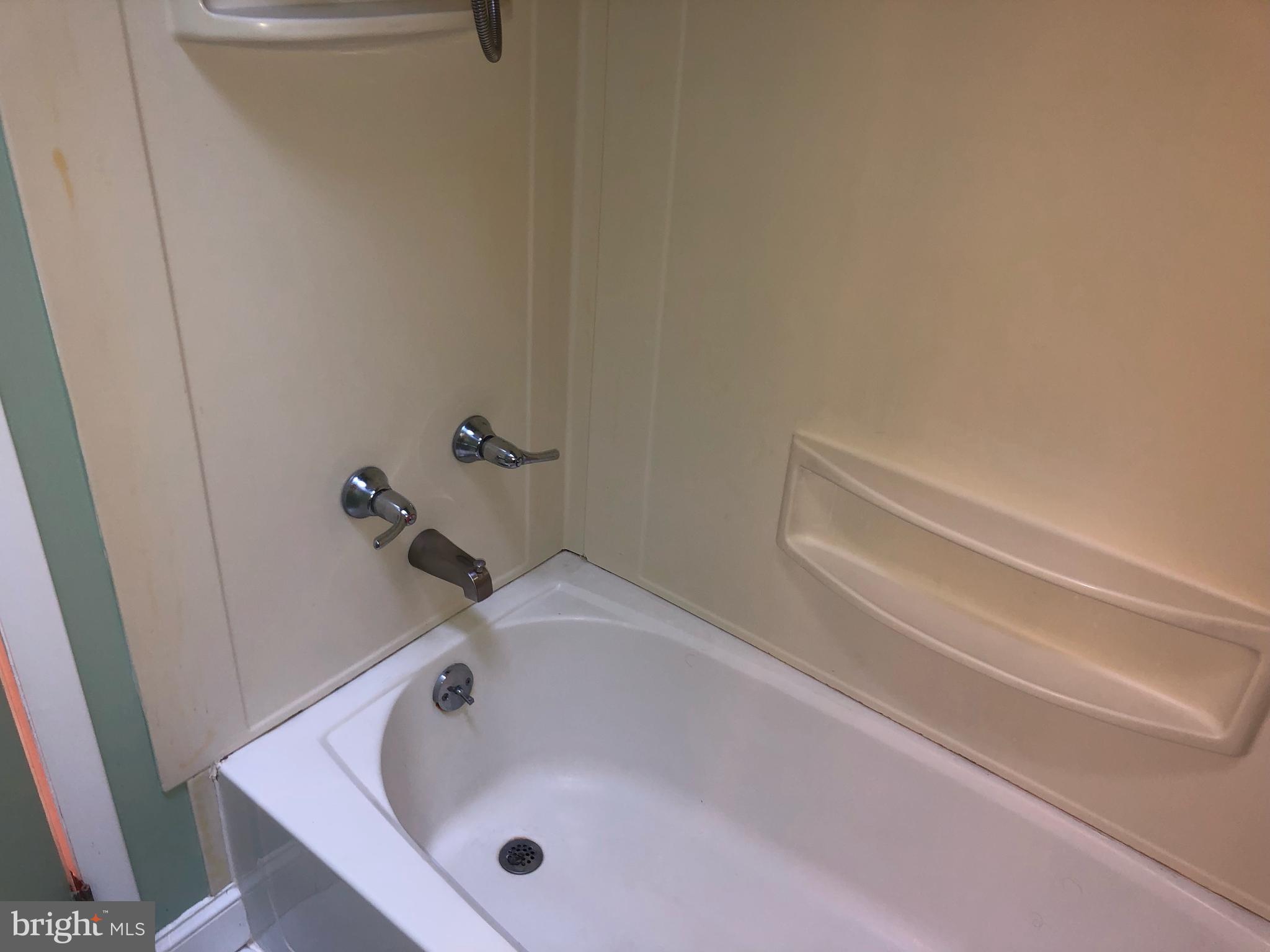 PHILMONT HEIGHTS - Residential Lease