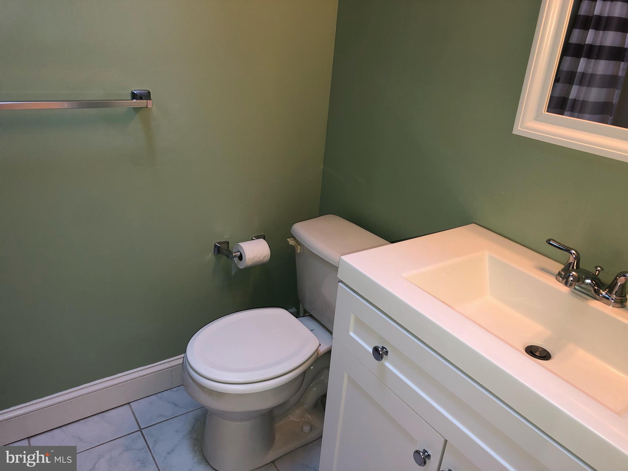 PHILMONT HEIGHTS - Residential Lease