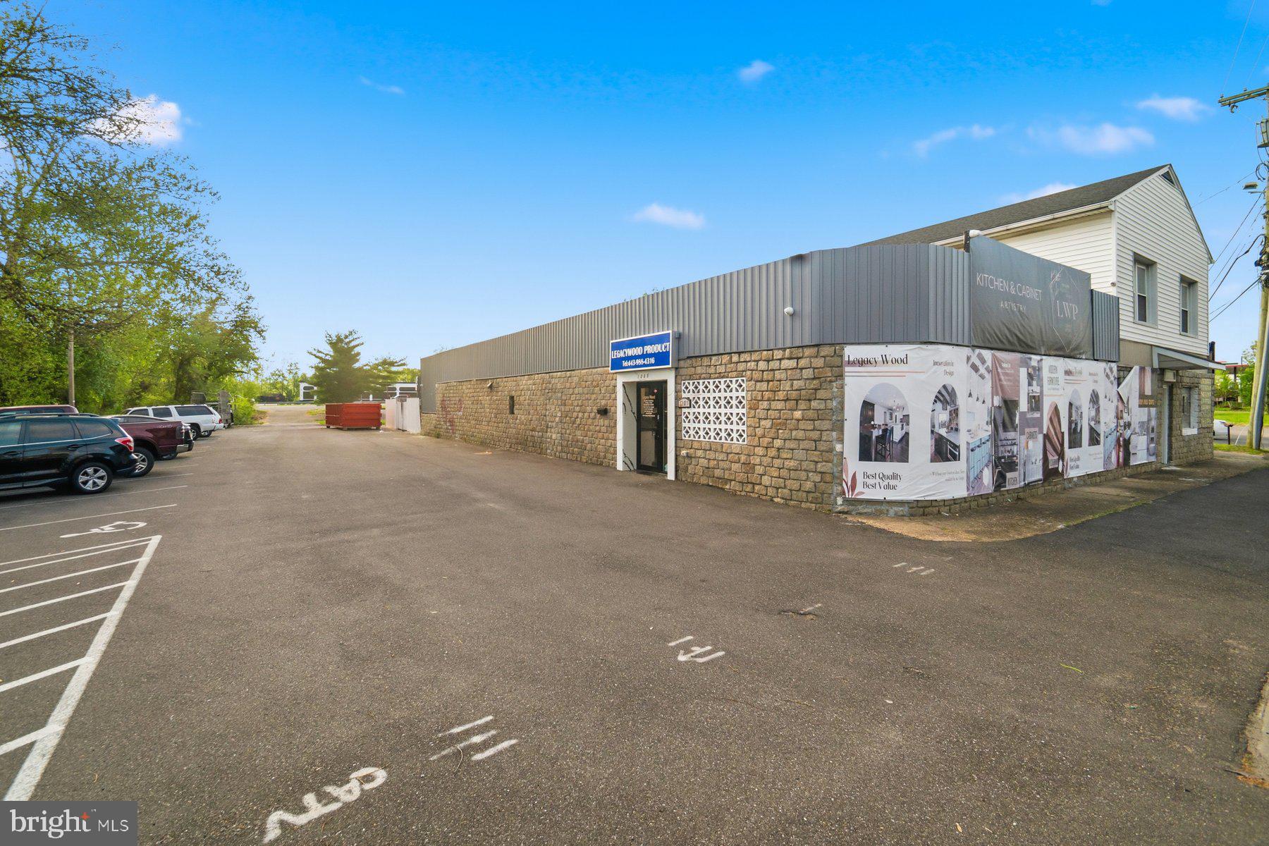 1205 CRAIN HIGHWAY N