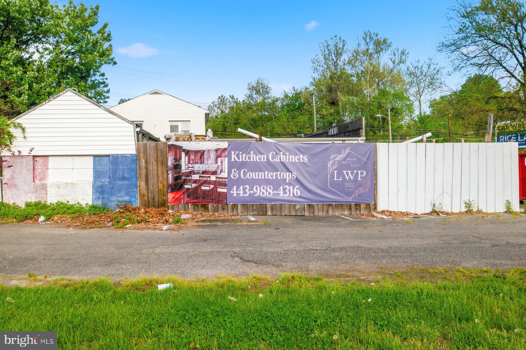 1205 CRAIN HIGHWAY N