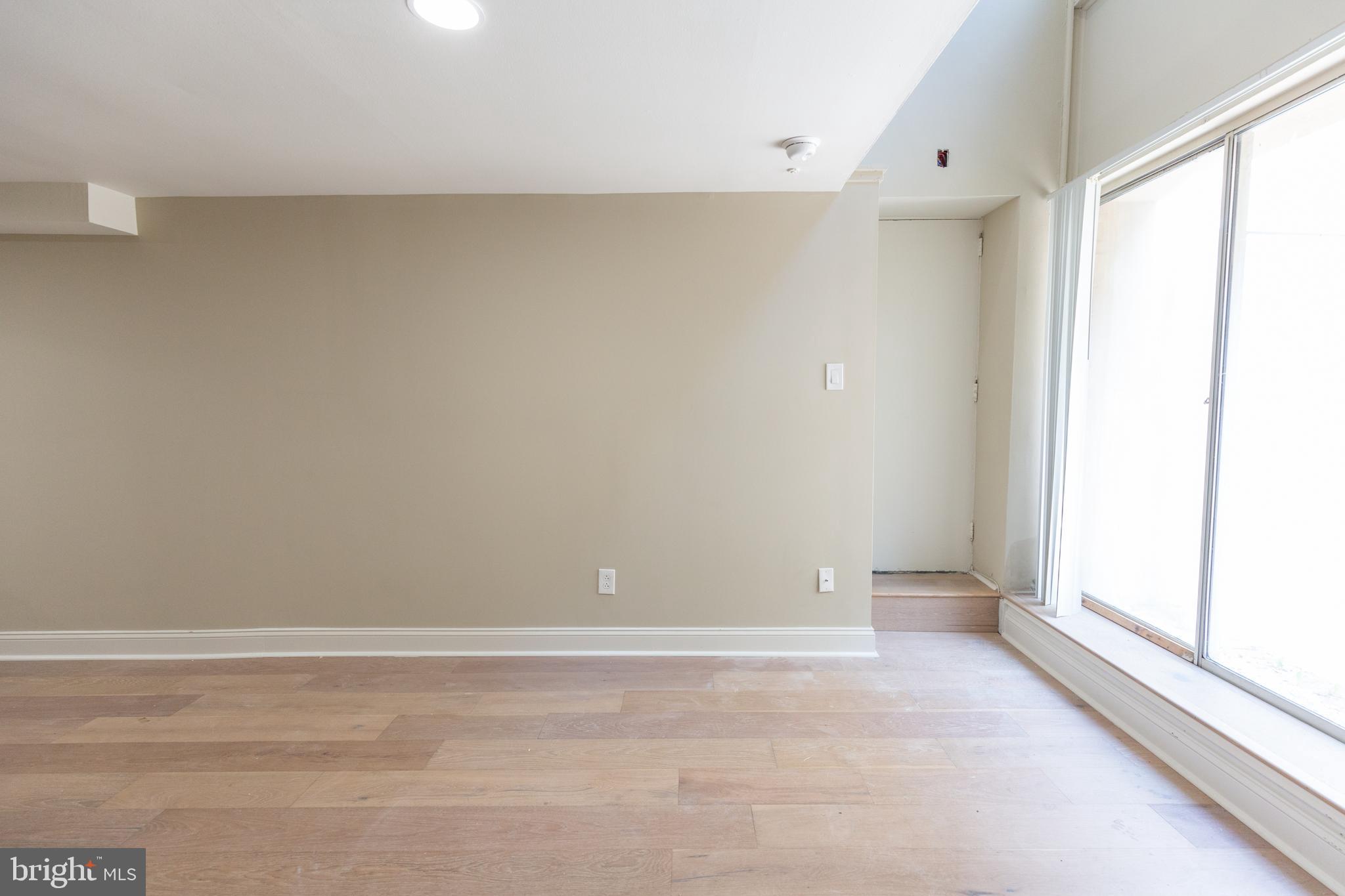 WASHINGTON SQ WEST - Residential Lease