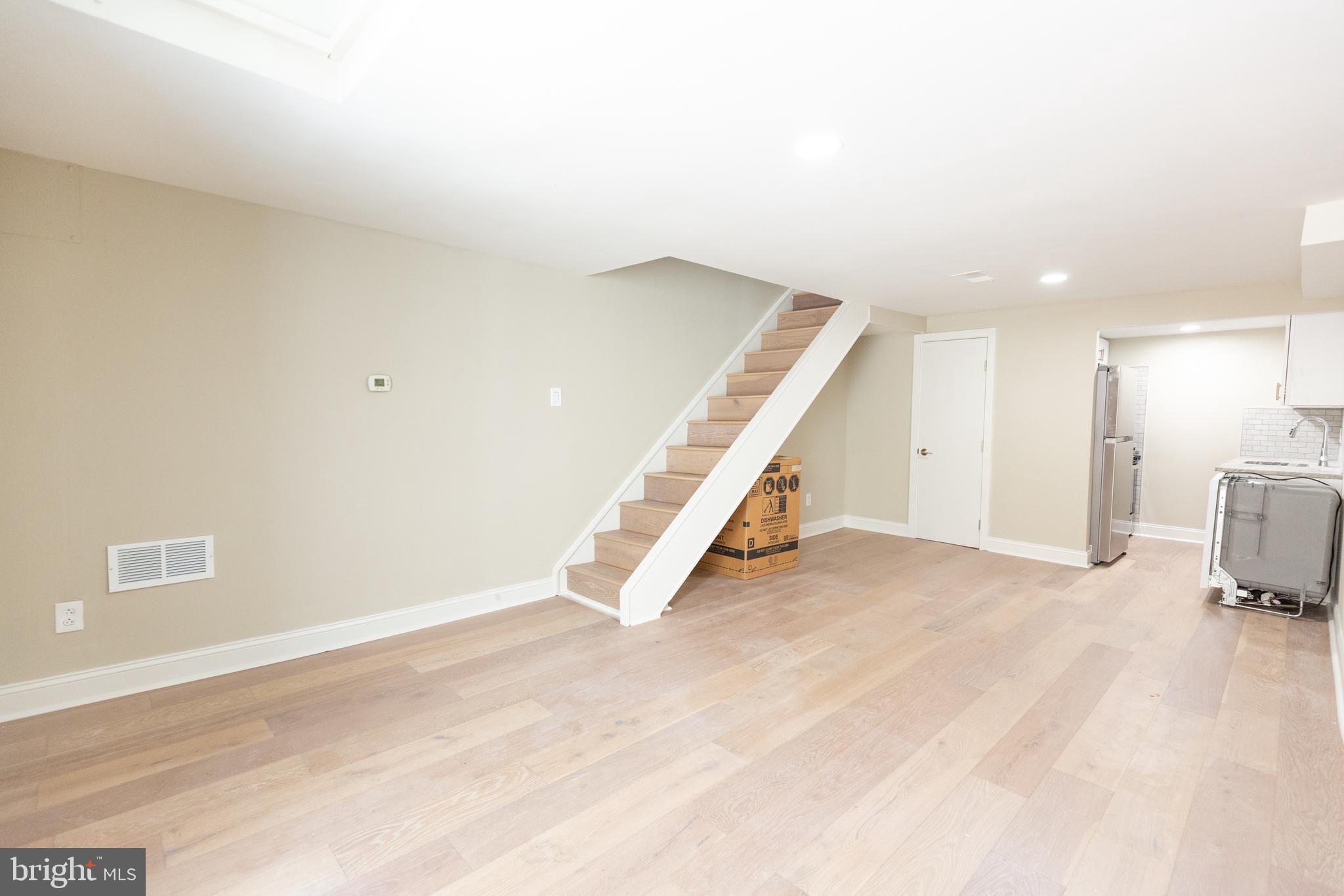 WASHINGTON SQ WEST - Residential Lease