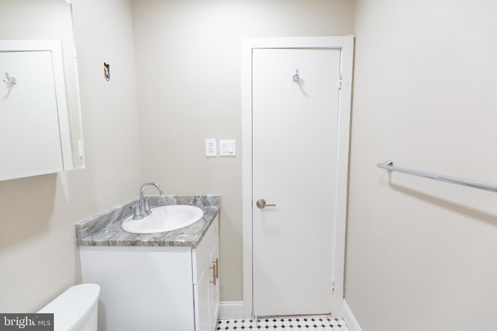 WASHINGTON SQ WEST - Residential Lease