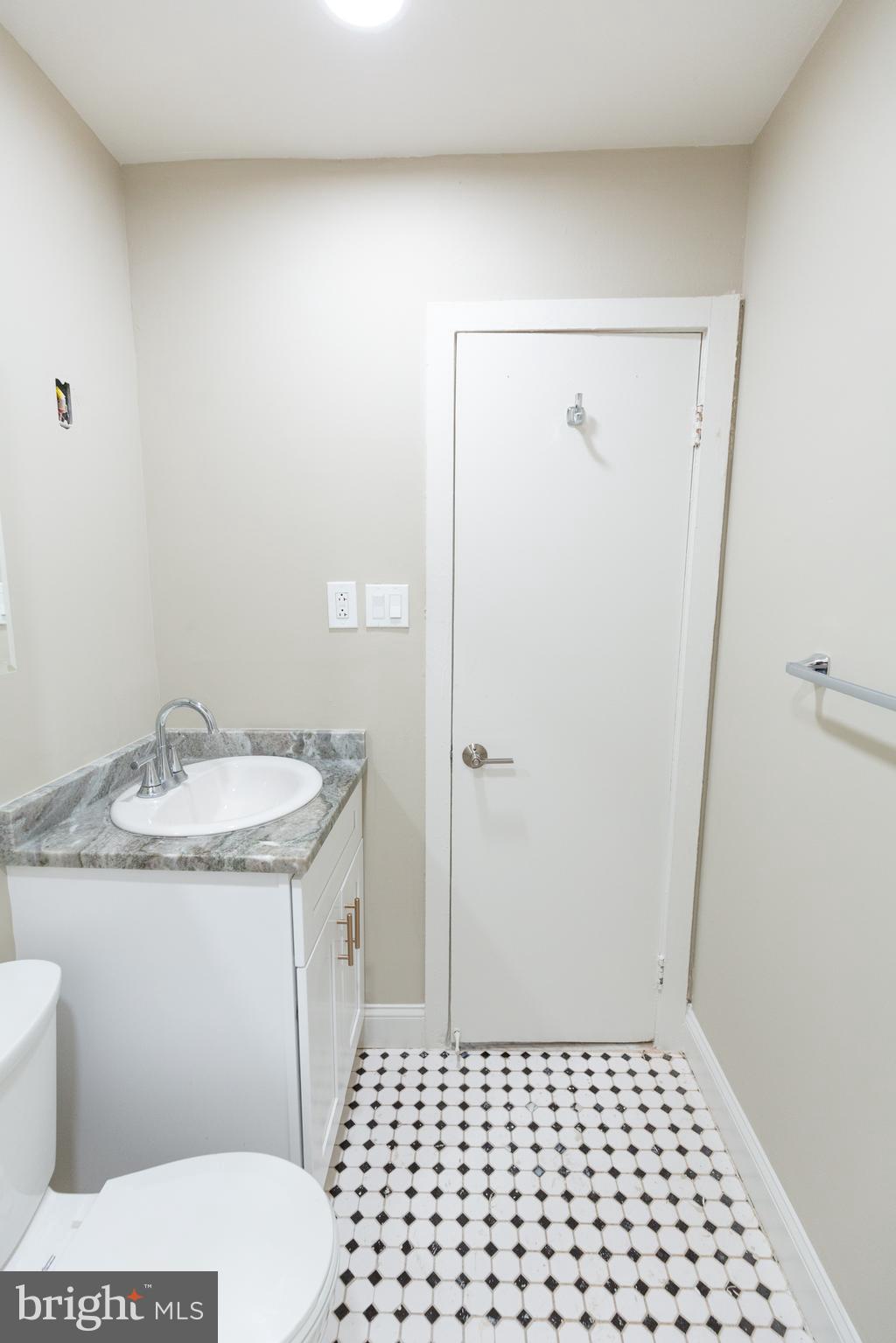 WASHINGTON SQ WEST - Residential Lease