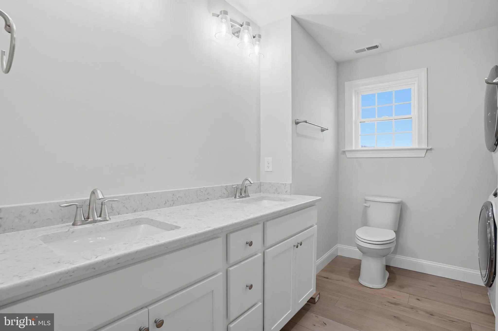 Smyrna, Delaware 19977, United States, 4 Bedrooms Bedrooms, ,3 BathroomsBathrooms,Residential,Active,189155