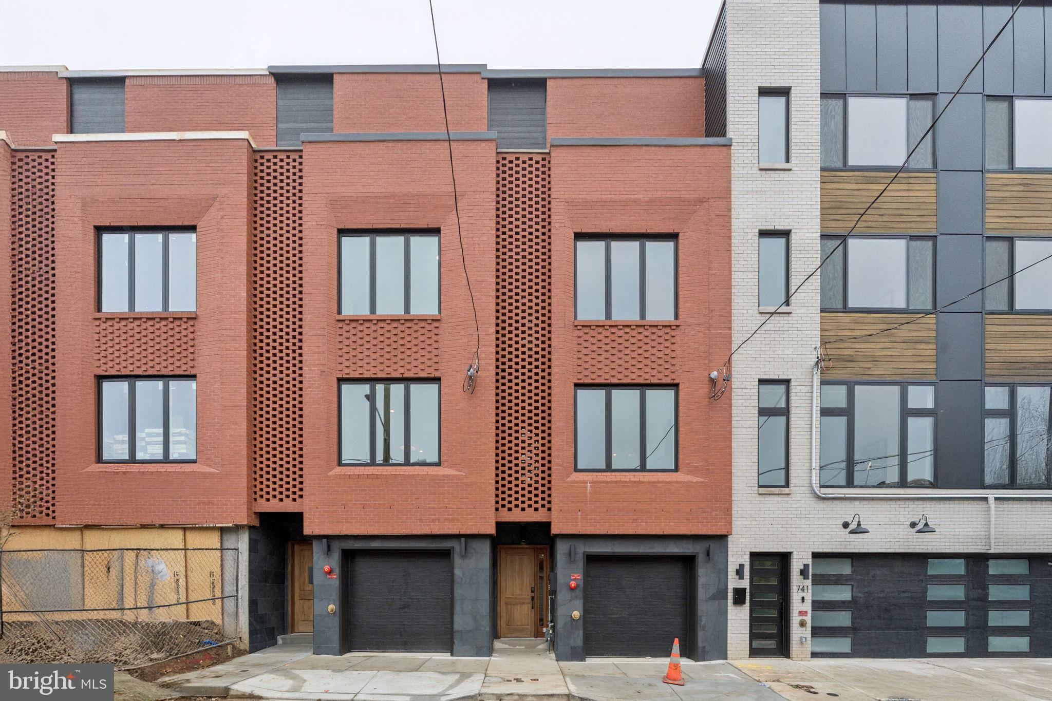 FAIRMOUNT - Residential