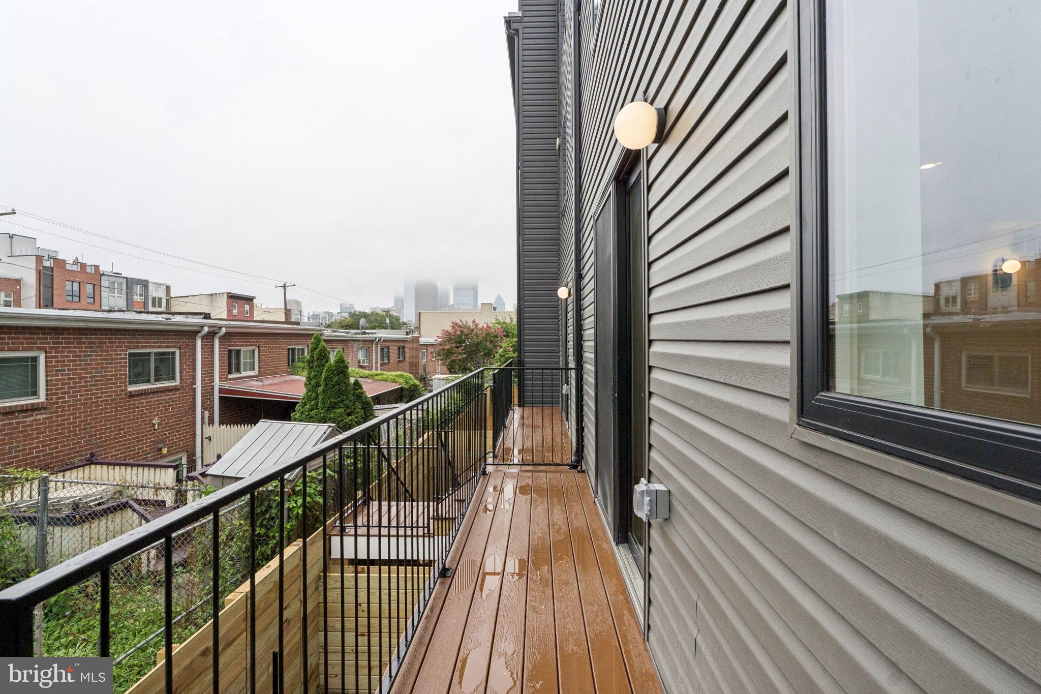 FAIRMOUNT - Residential