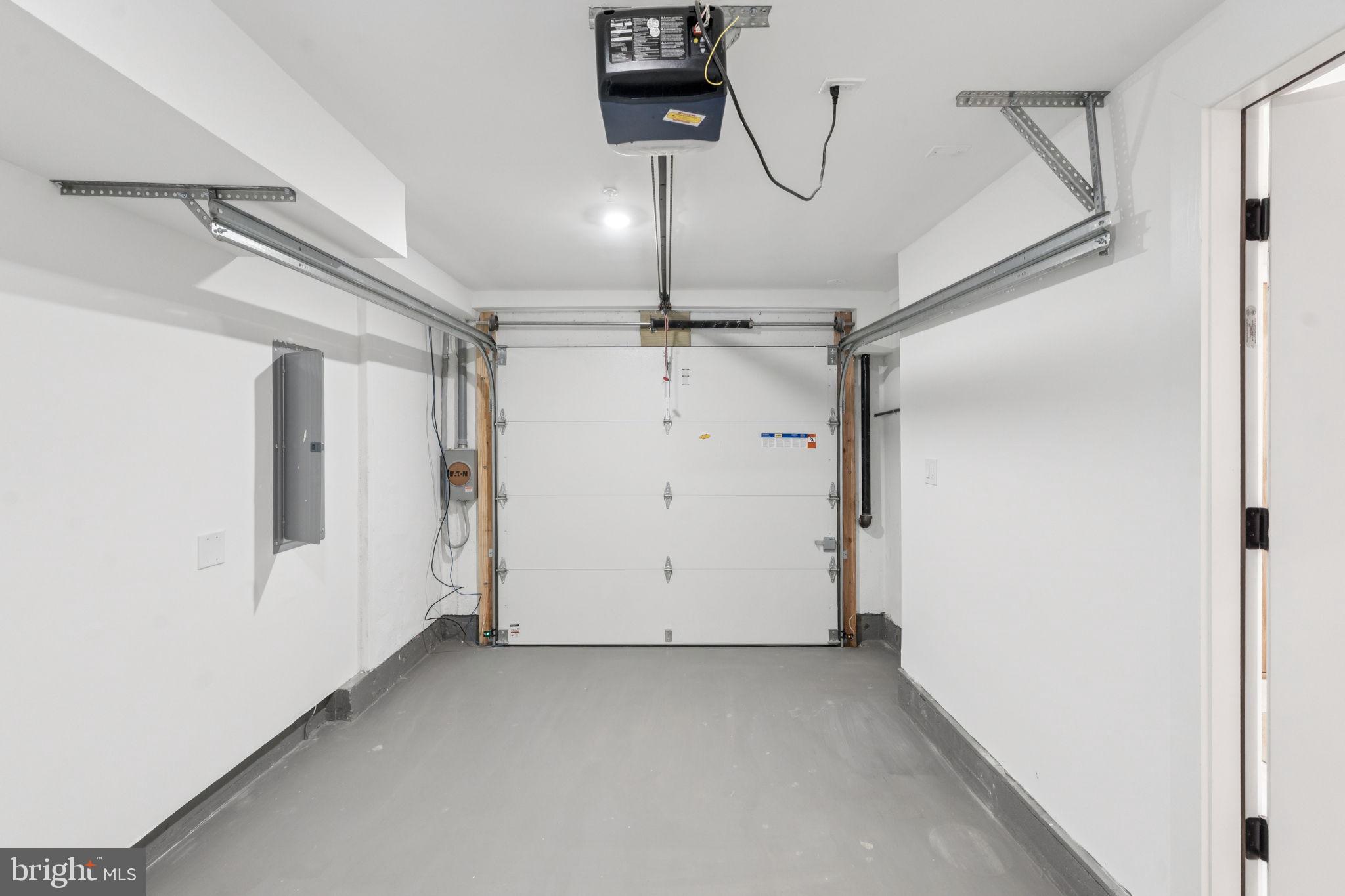 FAIRMOUNT - Residential