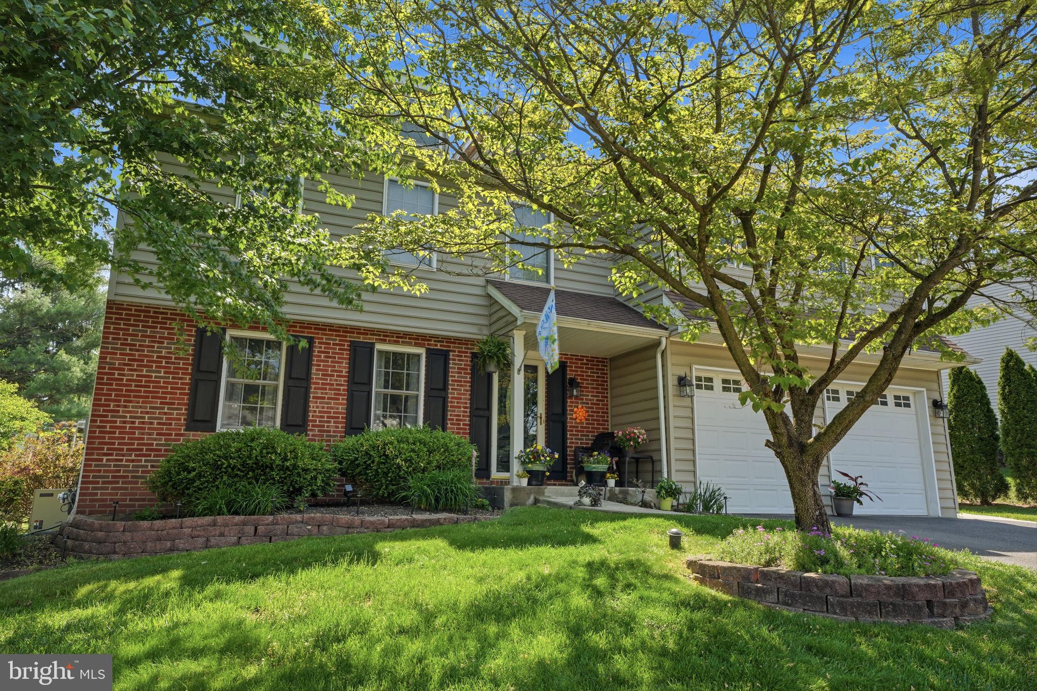 276 HAMPTON DRIVE
