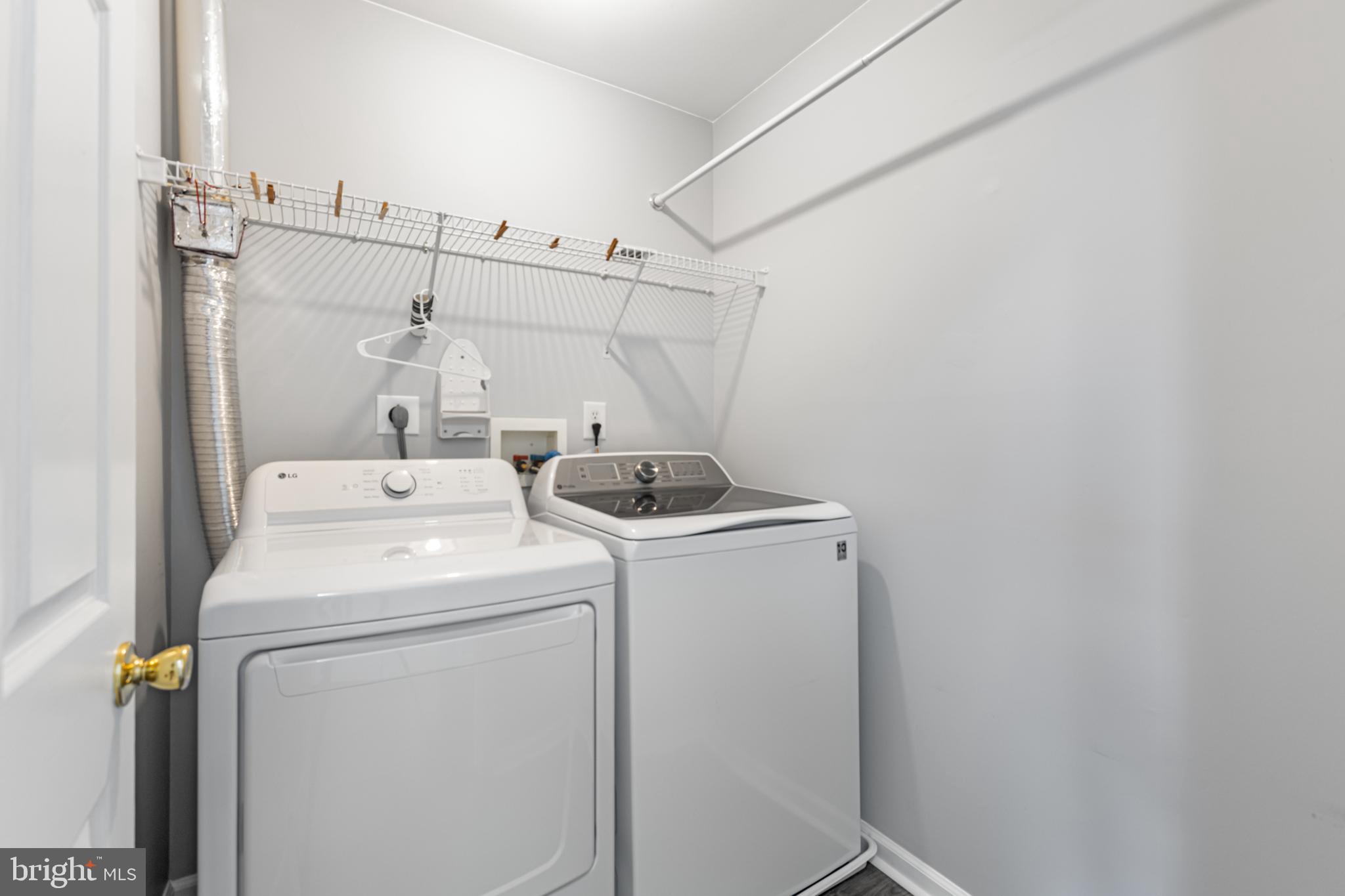 BRENNAN ESTATES - Residential Lease