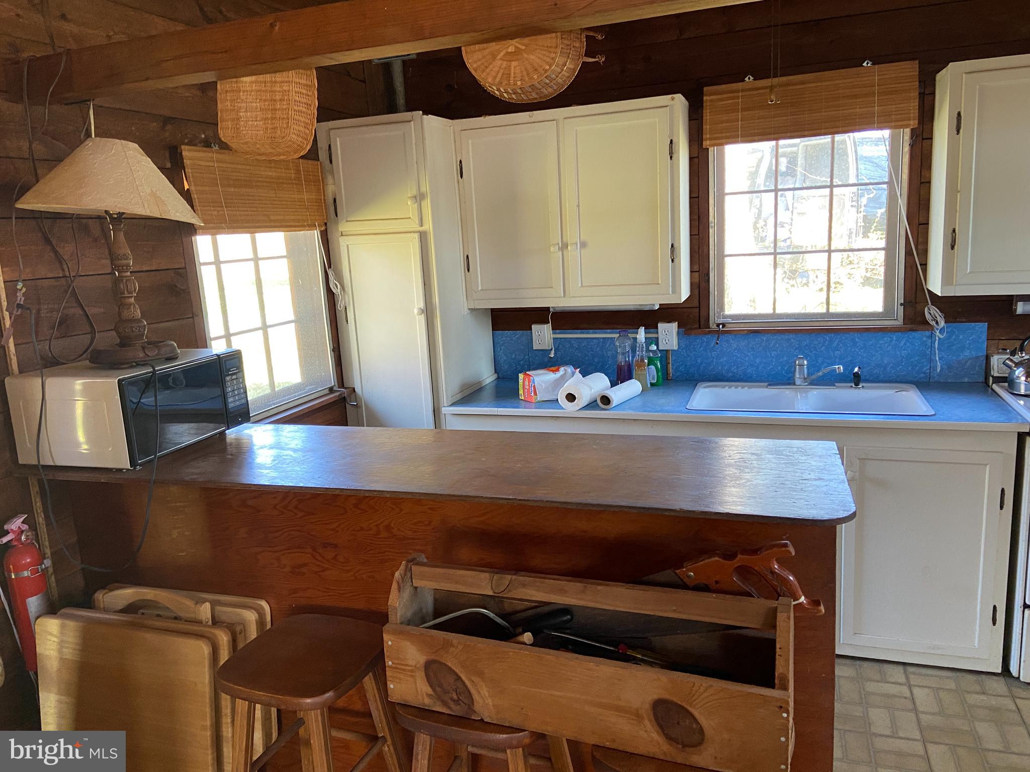 SCIENTISTS CLIFFS - Residential