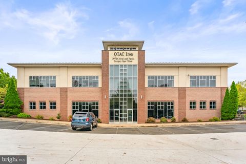 361 WALKER DRIVE 101 WARRENTON VA 20186