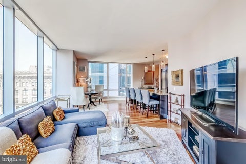 Condo For Rent - 1414 S Penn Square #18A<br/> PHILADELPHIA, PA 19102