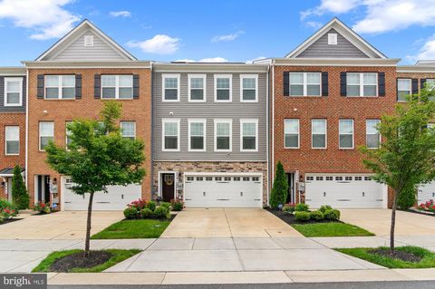 2041 RUBY TURN BOWIE MD 20721