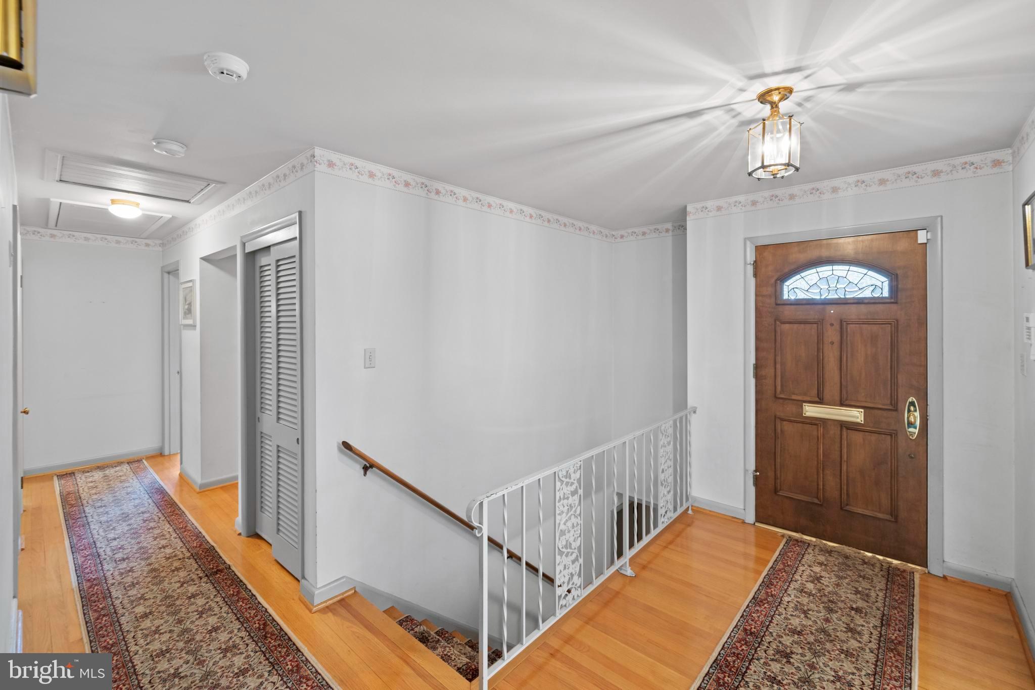 GOLF CLUB MANOR - Residential