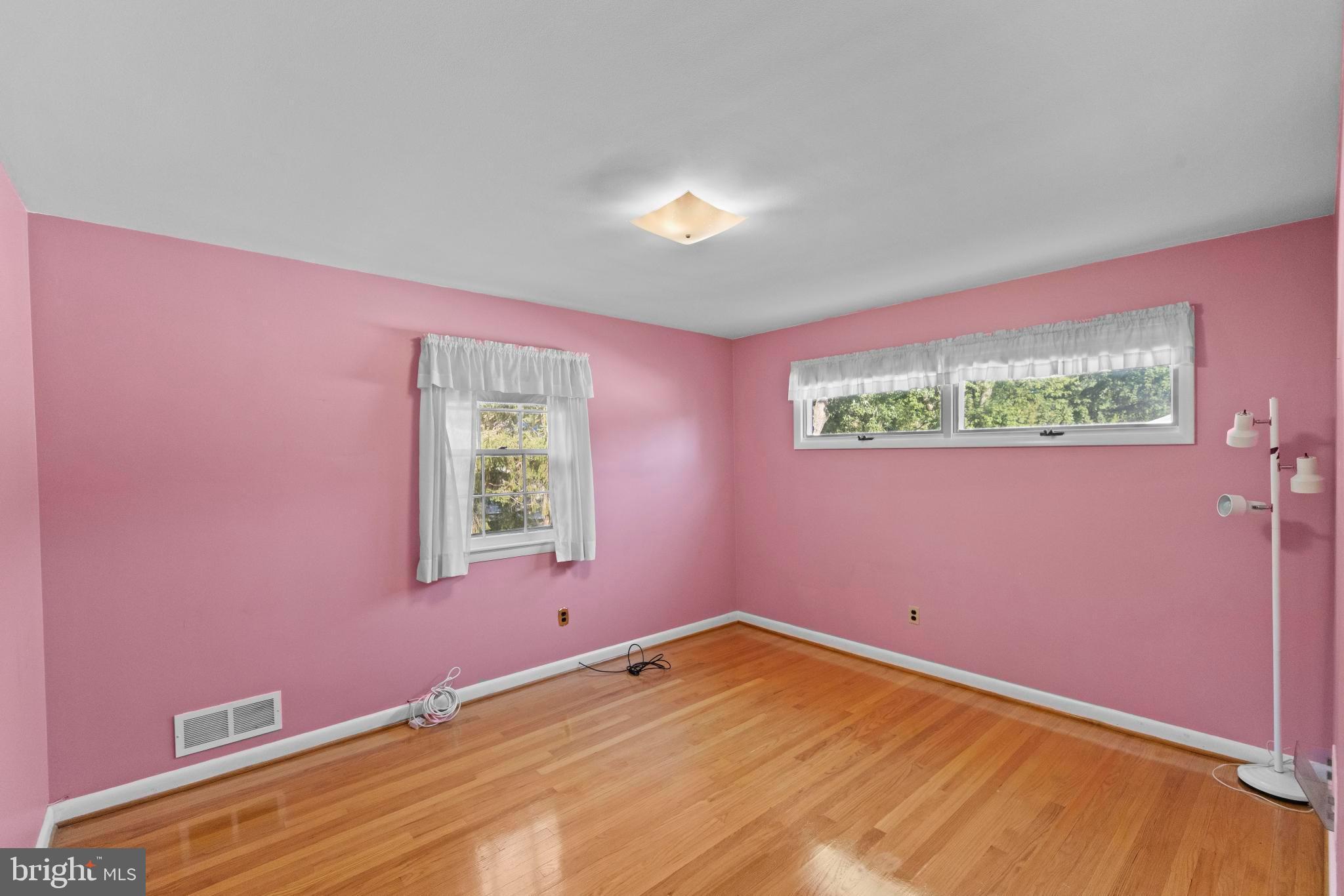 GOLF CLUB MANOR - Residential