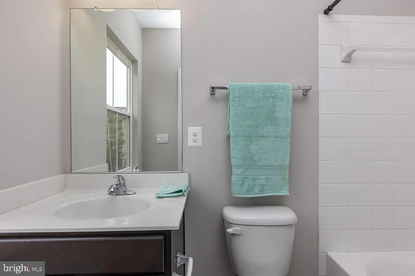 WOODSTREAM - Residential Lease