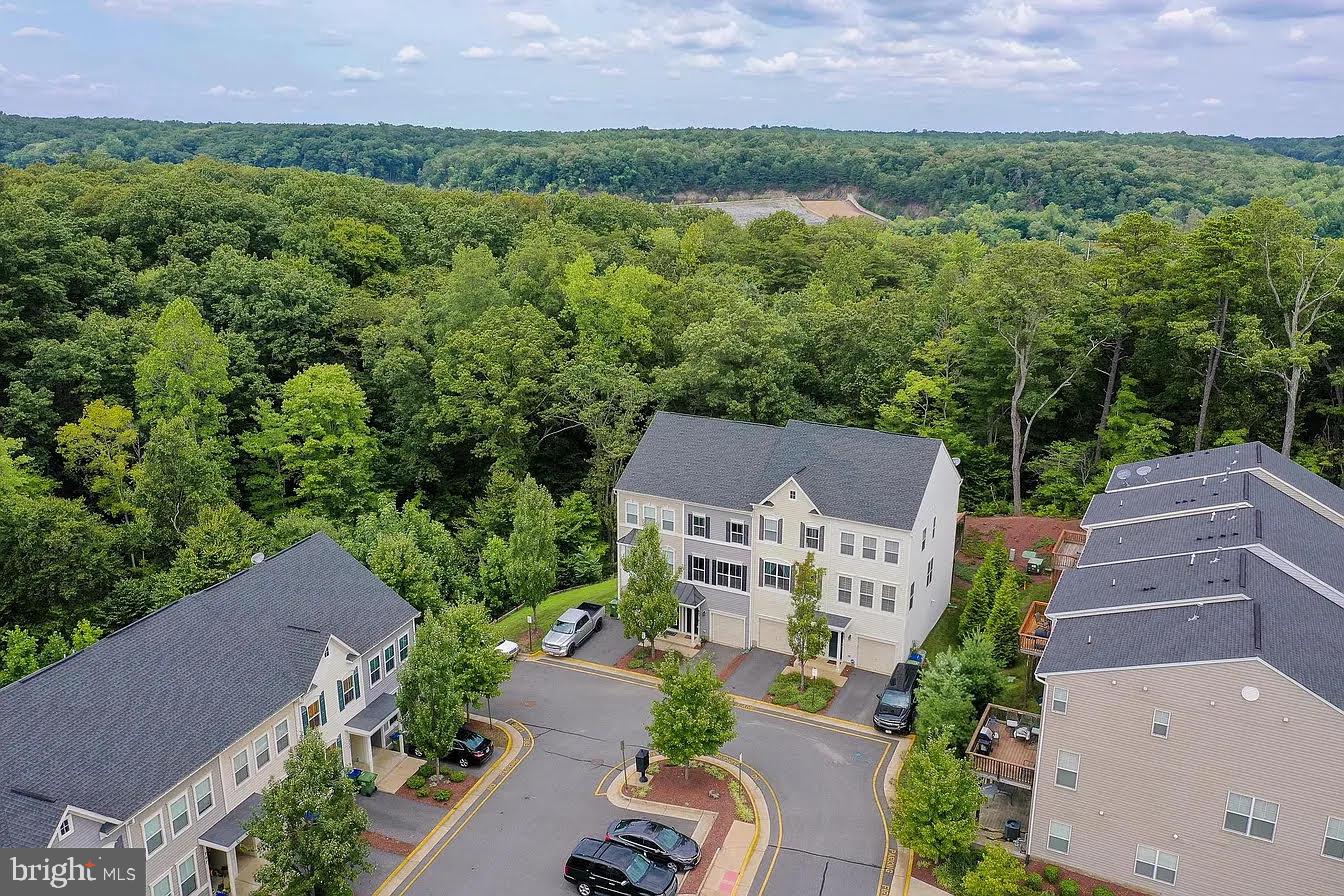 WOODSTREAM - Residential Lease